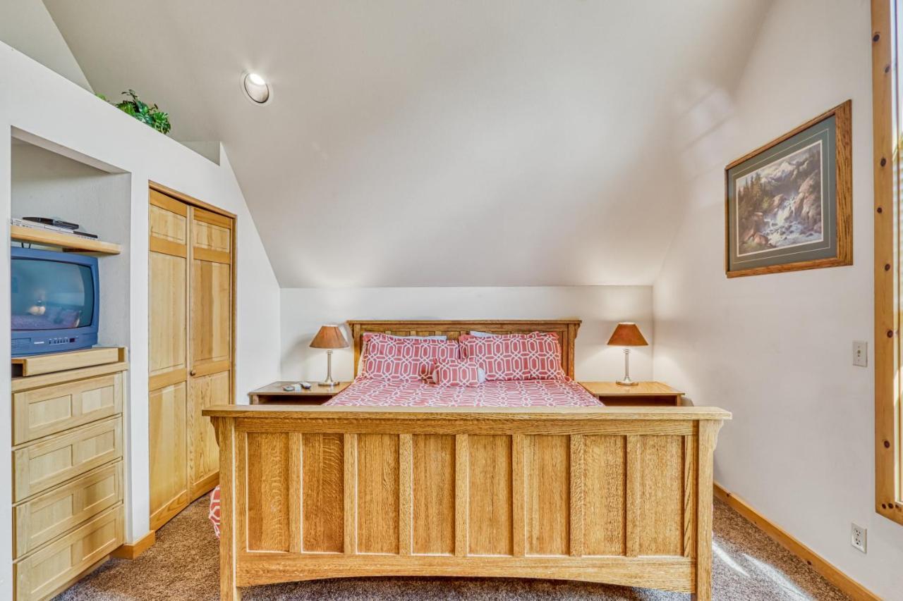 Eagle Crest Resort Cabin Редмонд Экстерьер фото